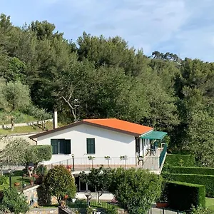 https://villa-angela-borgo-doneglia.hotelitalianriviera.com